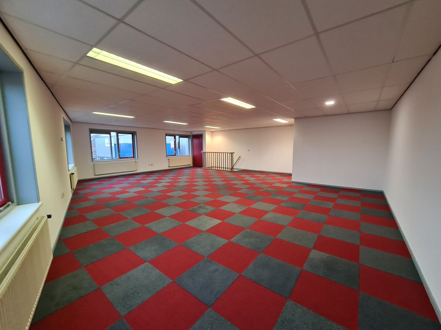 View photo 5 of Rechte Tocht 9-H