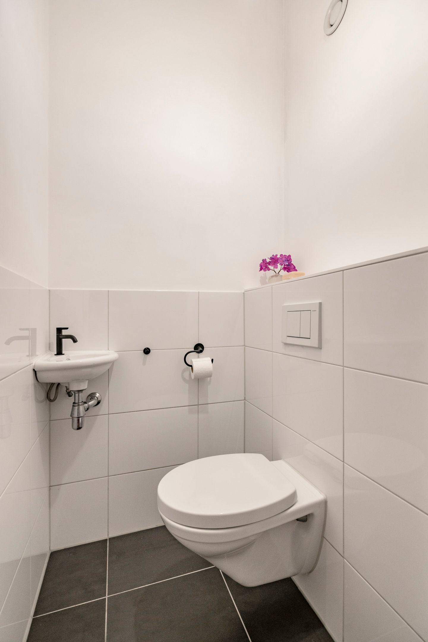 Photo 9 of Westzijde 213-F8