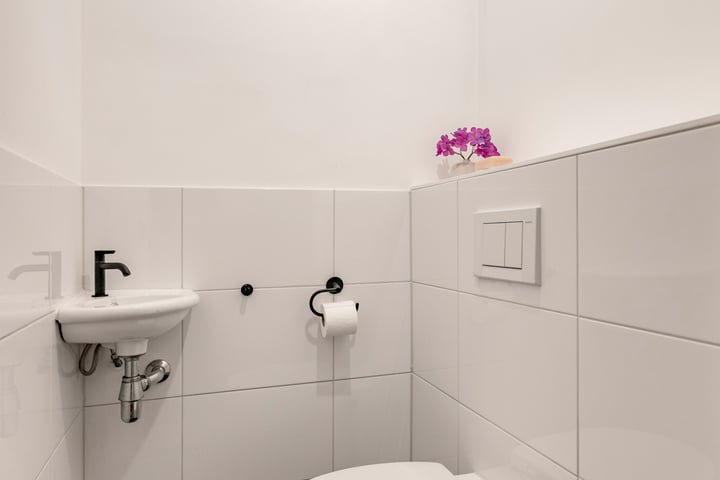 Foto 9 van Westzijde 213-F8