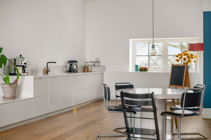 Foto 13 van Westzijde 213-F8