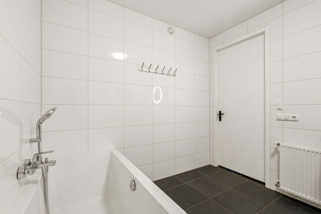 Photo 41 of Westzijde 213-F8