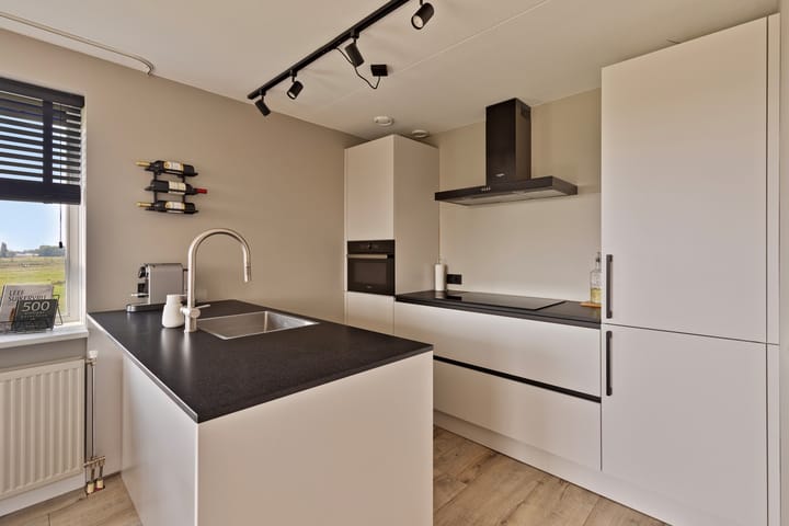 Foto 7 van Meteorenweg 102