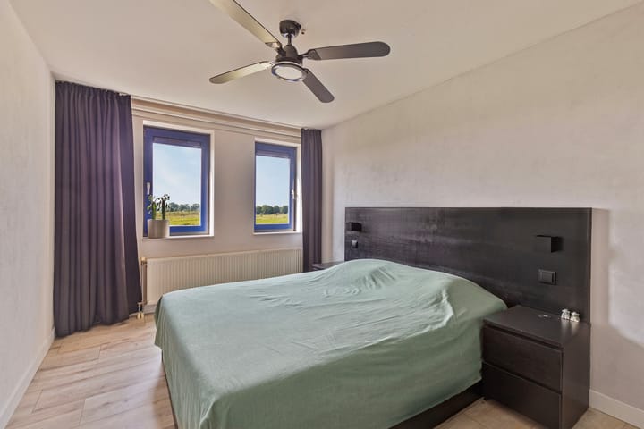 Foto 9 van Meteorenweg 102