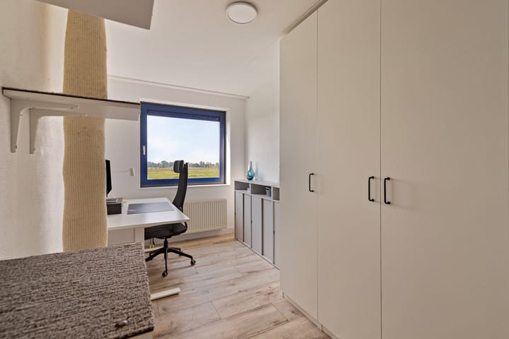 Foto 11 van Meteorenweg 102