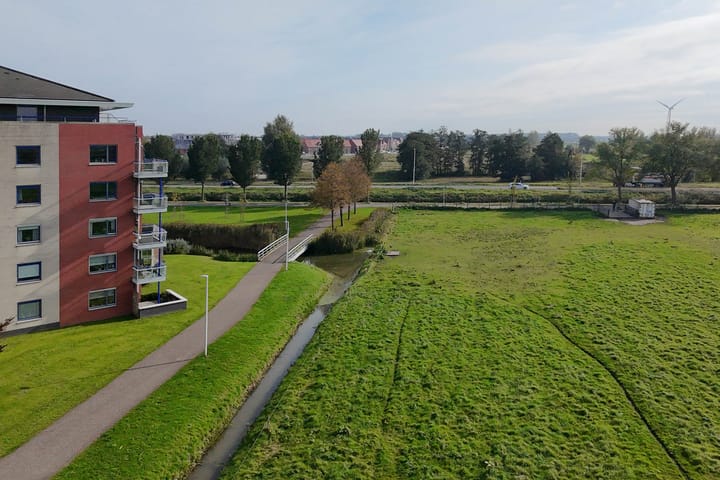 Foto 27 van Meteorenweg 102