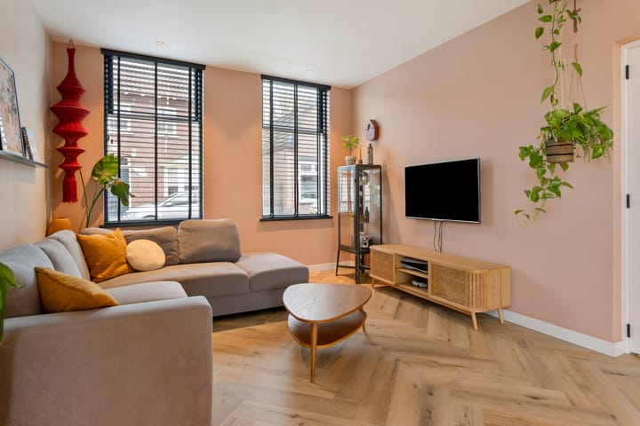 Foto 22 van Sint Josephstraat 64