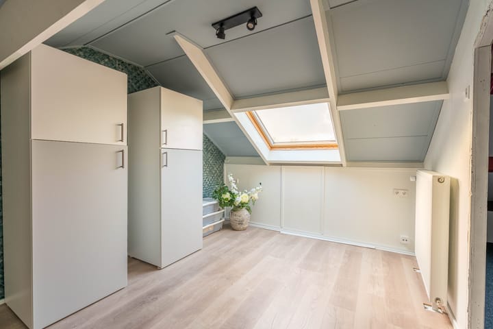 Foto 20 van Goudenregenplantsoen 16