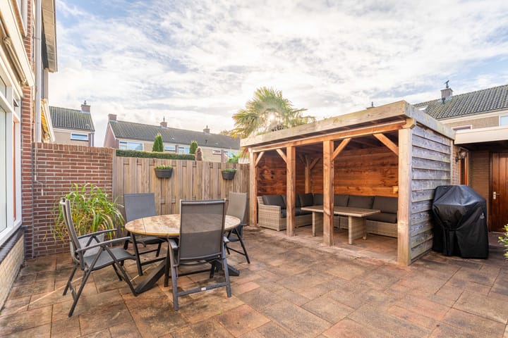 Foto 23 van Goudenregenplantsoen 16