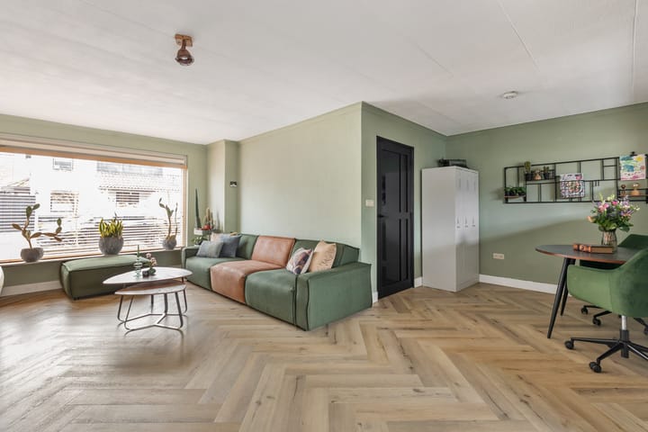 Foto 8 van Meeuwenstraat 41