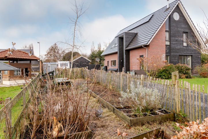 Foto 50 van Grensweg 13