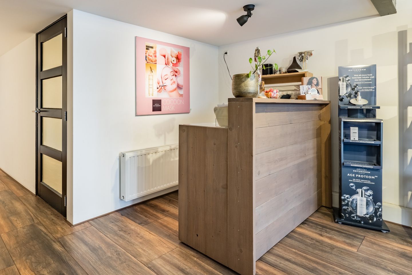 Photo 10 of Voorstraat 130