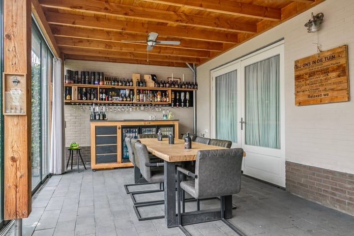 Photo 42 of Sint Isidorusstraat 5