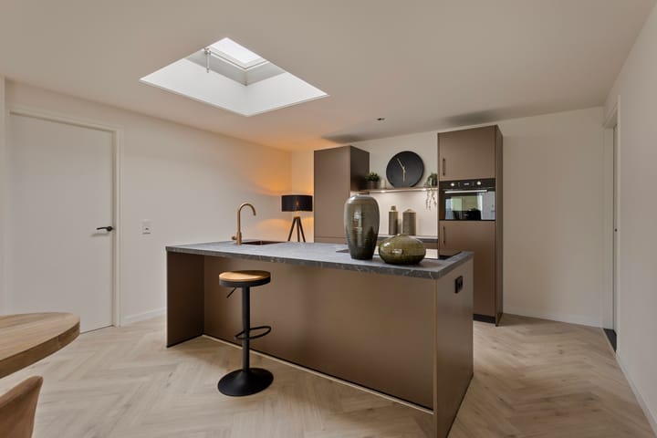 Foto 10 van Burg. Hoenstraat 6-A