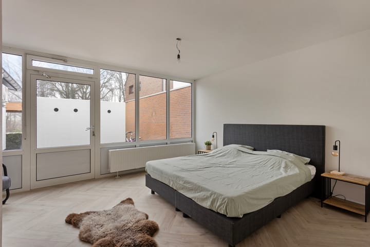 Foto 17 van Burg. Hoenstraat 6-A