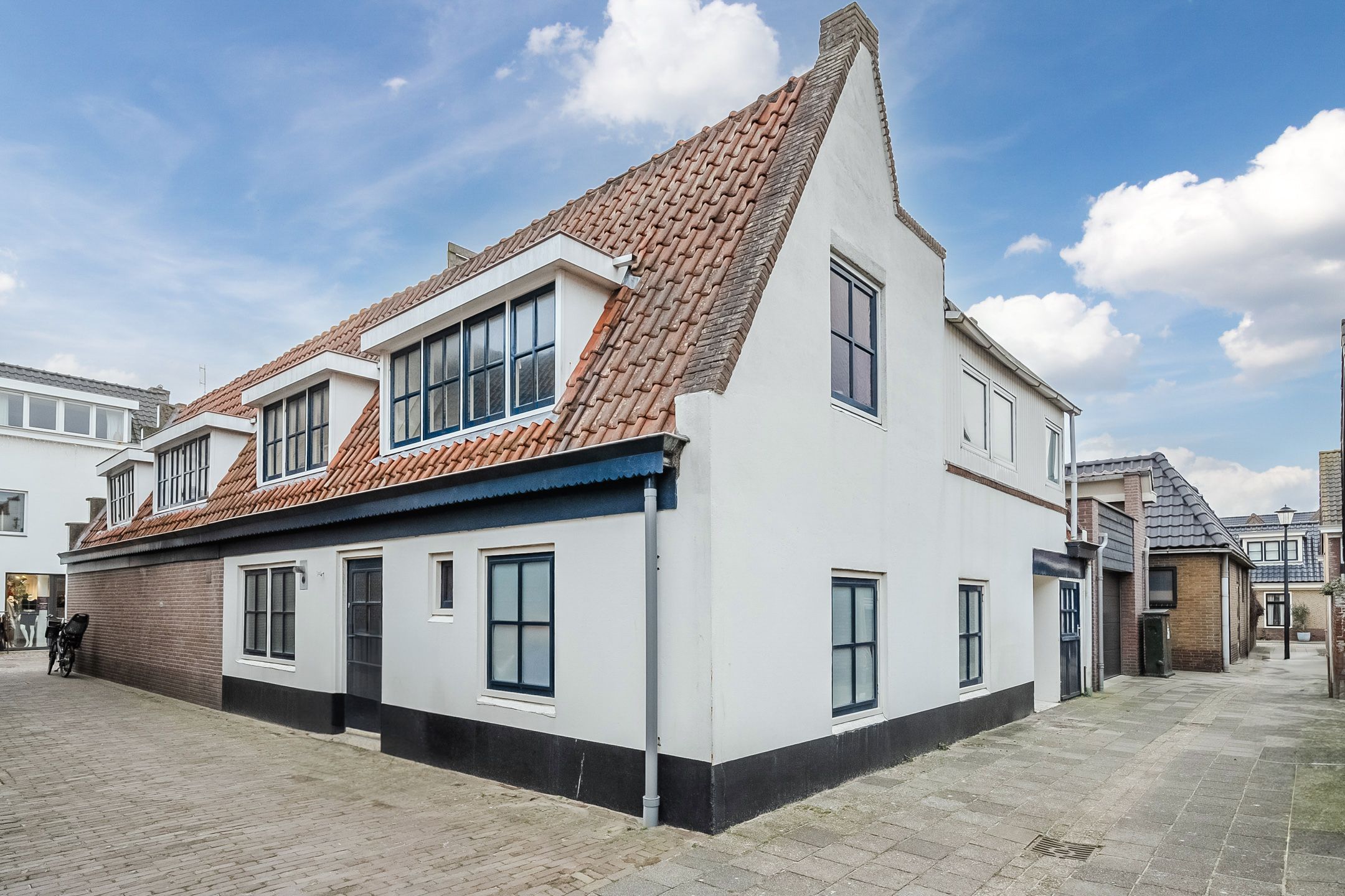 Photo 24 of Voorstraat 130