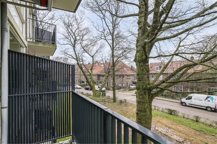 Foto 14 van Van Huevenstraat 23