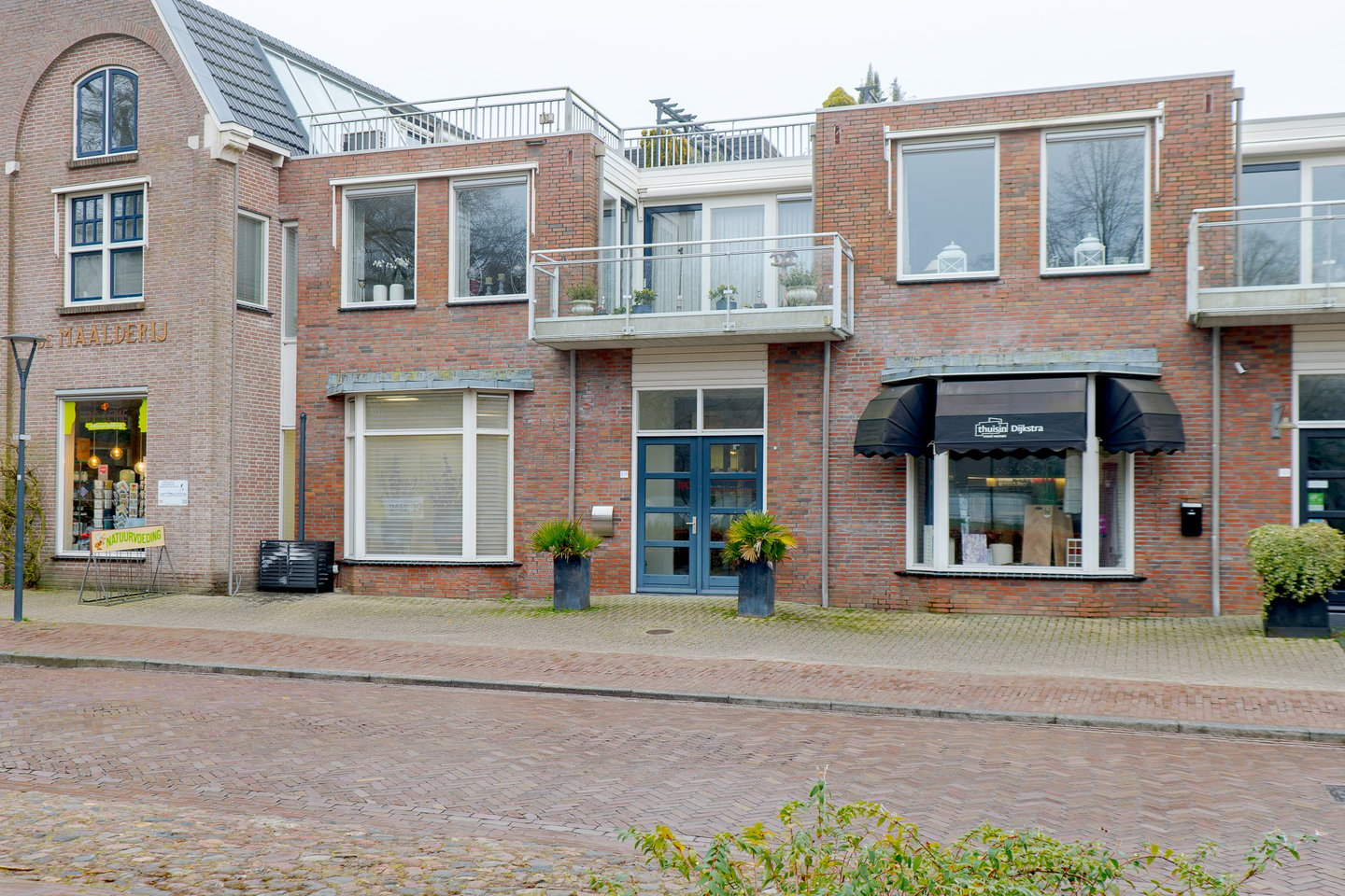 View photo 2 of Hoofdstraat 61-B