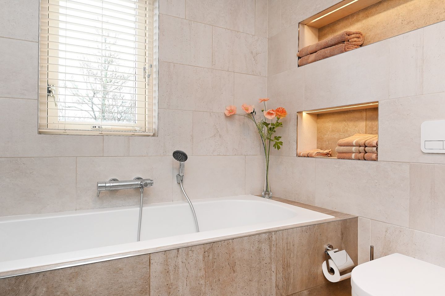 Foto 44 van Ranonkelweg 9