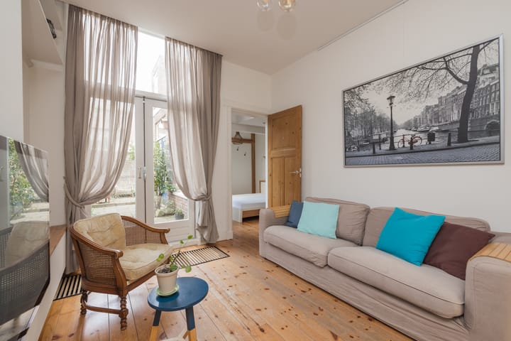 Foto 8 van Drie Octoberstraat 55