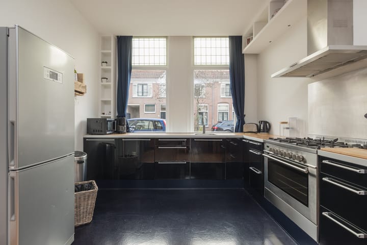 Foto 12 van Drie Octoberstraat 55