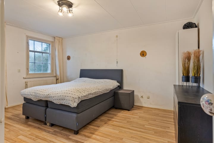 Foto 12 van Roosjesweg 5