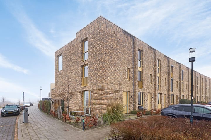 Foto 1 van Properziastraat 1