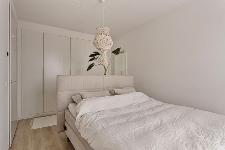 Foto 14 van Properziastraat 1