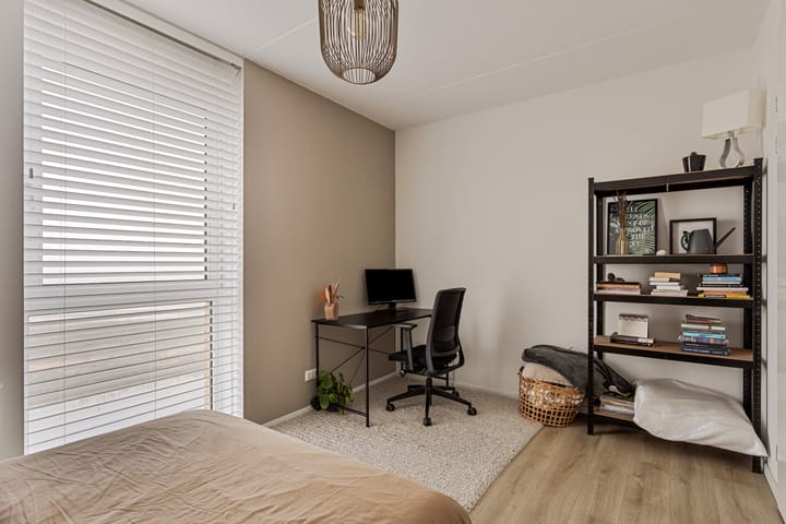 Foto 26 van Properziastraat 1