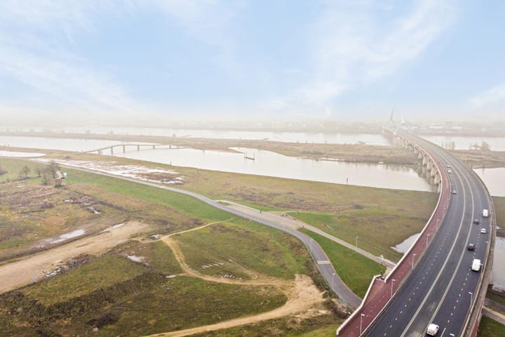 Foto 38 van Properziastraat 1