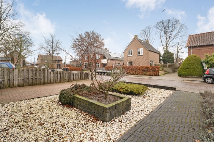 Foto 4 van Burg.Bosch Bruiststraat 35