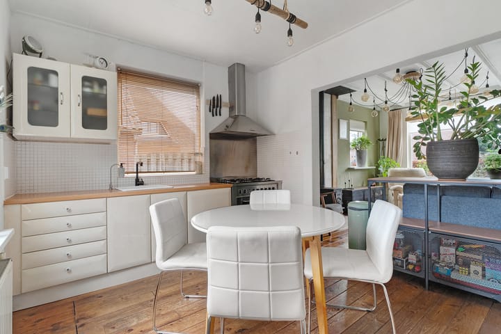 Foto 11 van Burg.Bosch Bruiststraat 35