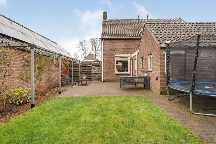 Foto 23 van Burg.Bosch Bruiststraat 35