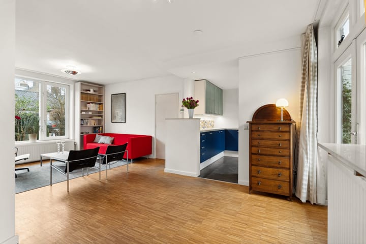 Foto 10 van Doude van Troostwijkstraat 7