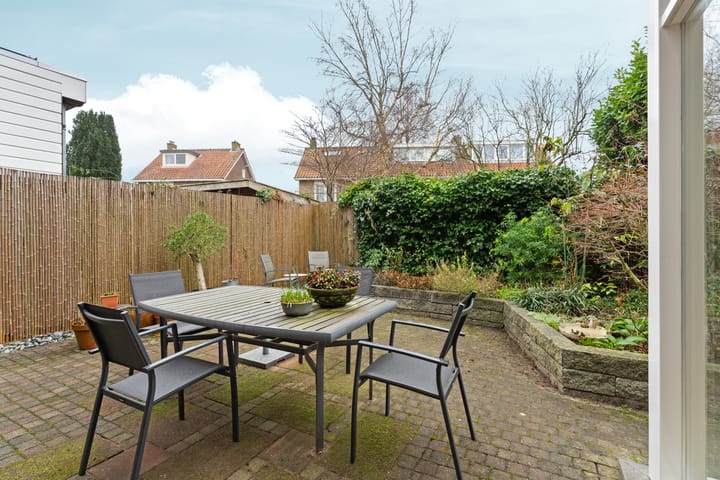 Foto 30 van Doude van Troostwijkstraat 7