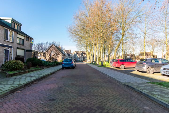 Foto 9 van Baroniestraat 11