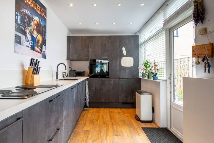 Foto 17 van Baroniestraat 11