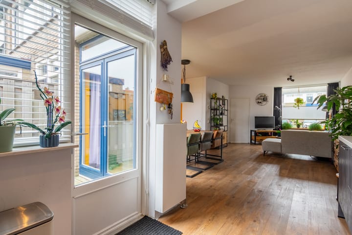 Foto 18 van Baroniestraat 11