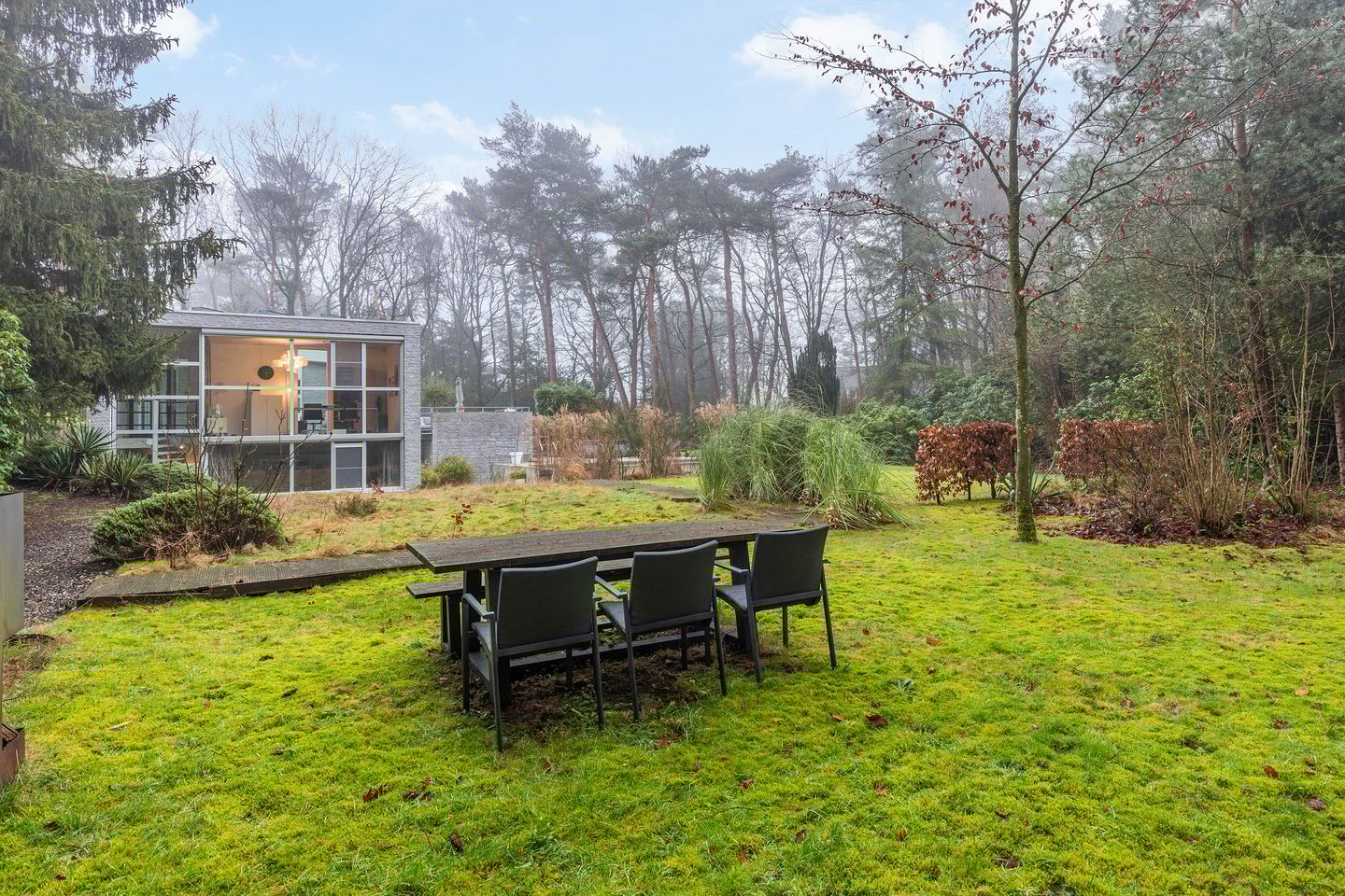 Foto 50 van Lijsterbesweg 3