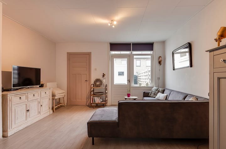 Foto 5 van Anjelierstraat 4