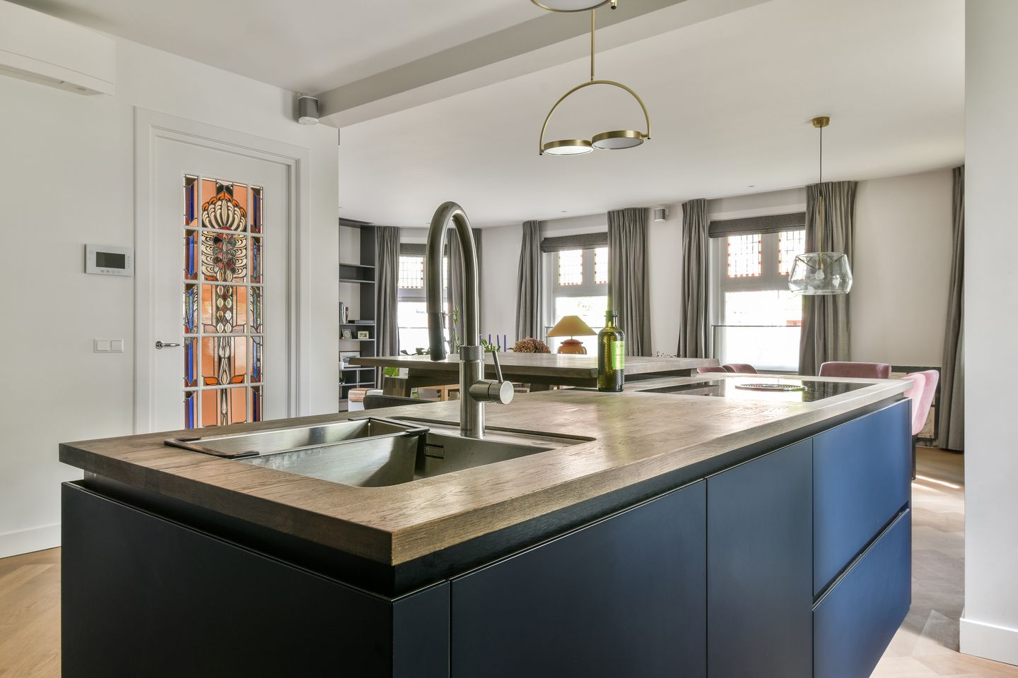 Photo 14 of Hacquartstraat 1