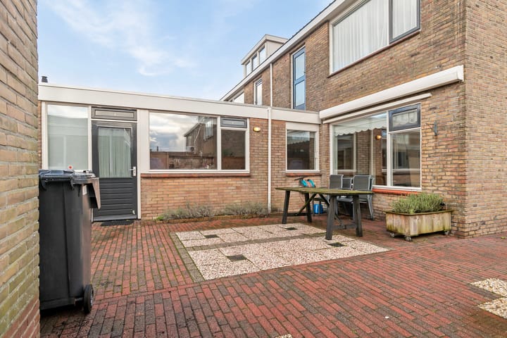 Foto 30 van Professor van Swindenstraat 5