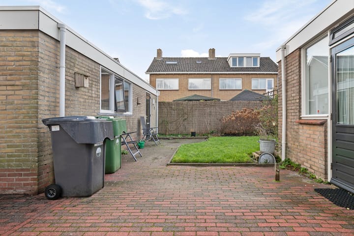 Foto 31 van Professor van Swindenstraat 5