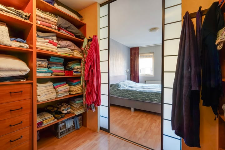 Foto 25 van Pruisisch blauw 47