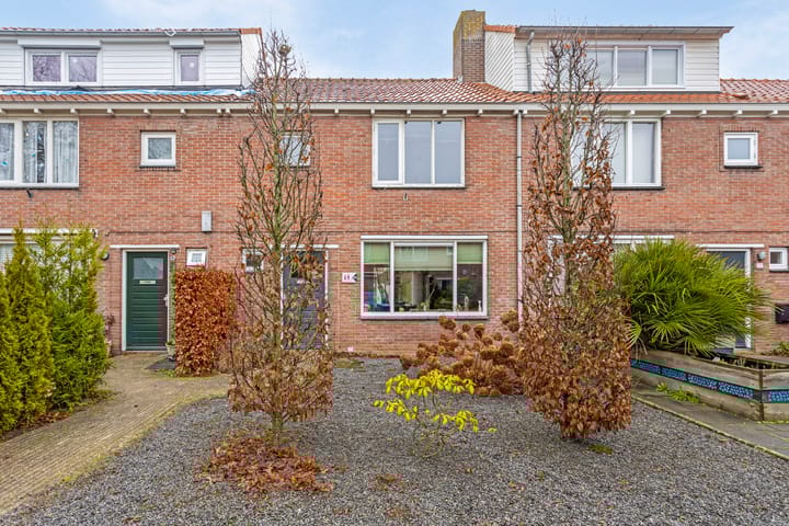 Bekijk foto van Ernst Casimirstraat 22