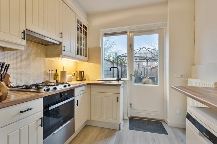 Foto 22 van Ernst Casimirstraat 22