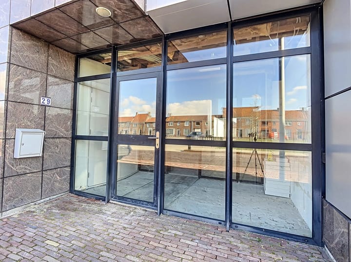 Foto 3 van Dorpsplein 29