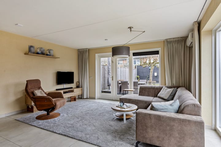 Foto 8 van Kamperfoeliestraat 39