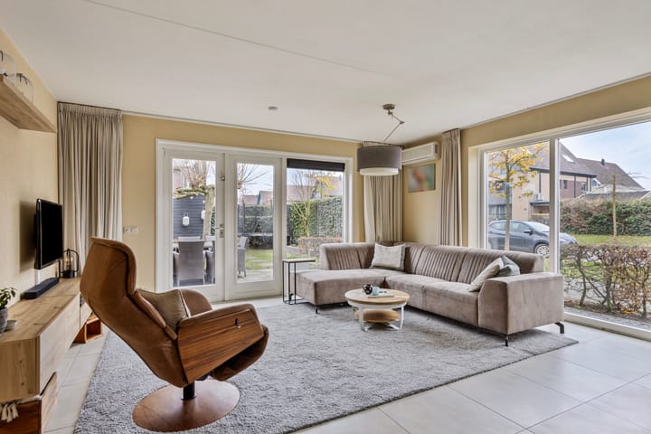 Foto 9 van Kamperfoeliestraat 39