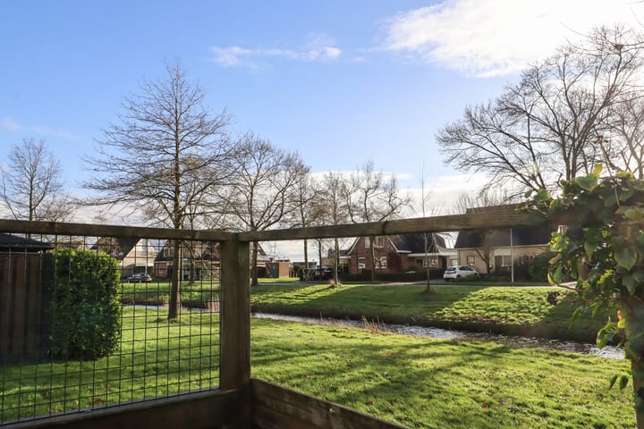 Foto 36 van Weegbree 24