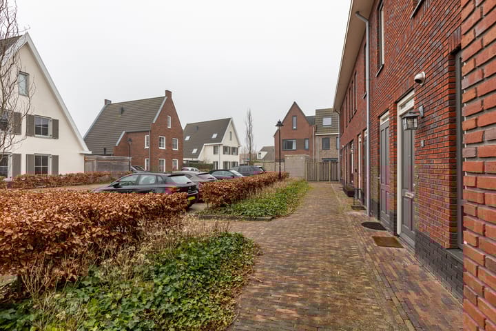 Foto 12 van Frits Zernikestraat 33